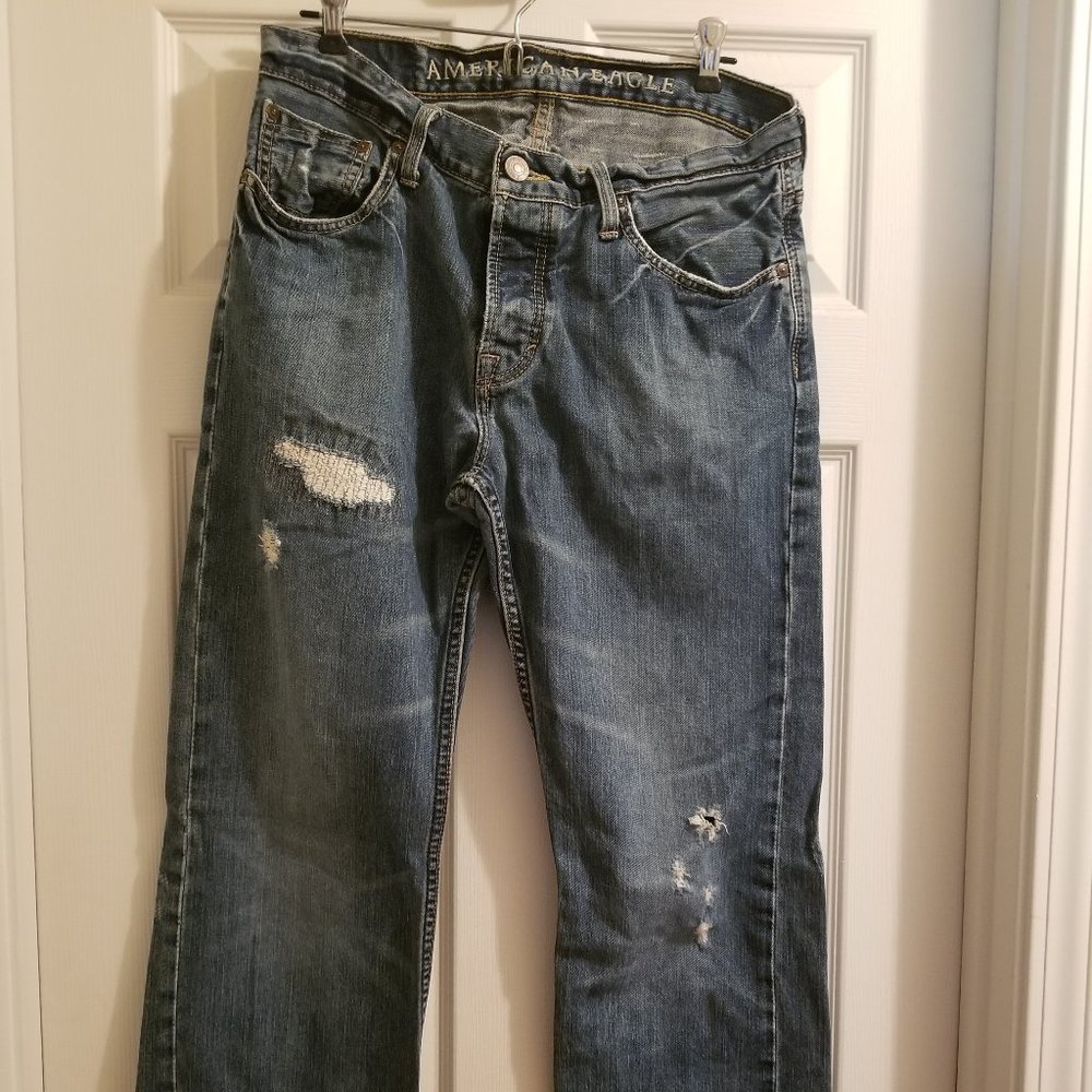 American Eagle Mens jeans, low rise boot cut size 32/30